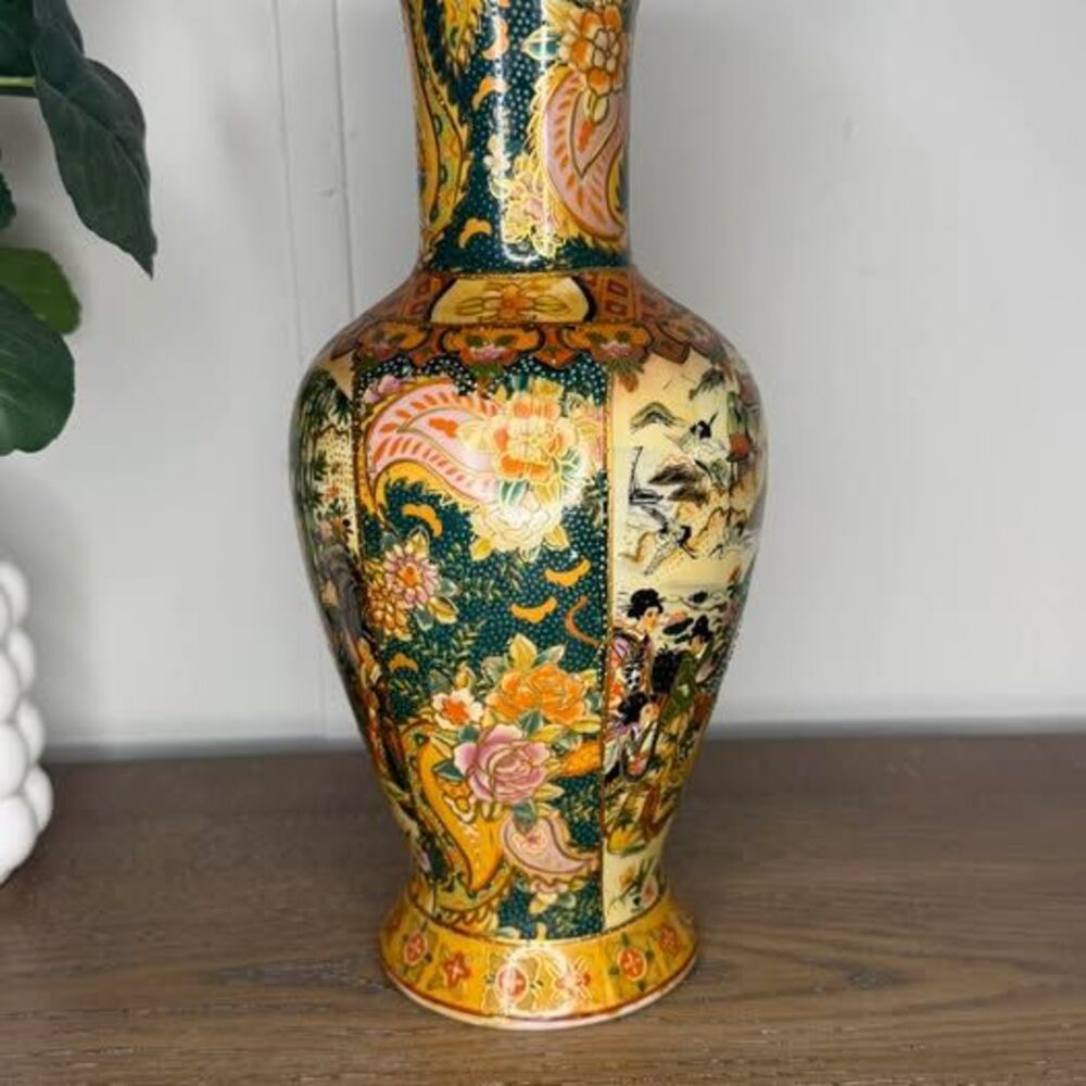 Ornate Asian Style Porcelain Vase – Floral Geisha Crane Gold Detail
